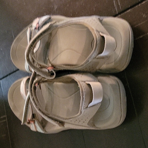 Teva sandals 7 - Picture 4 of 5